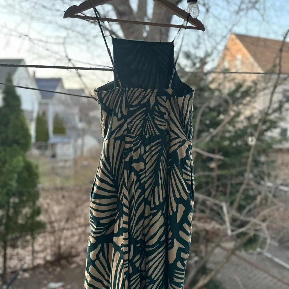 Banana Republic romper bold